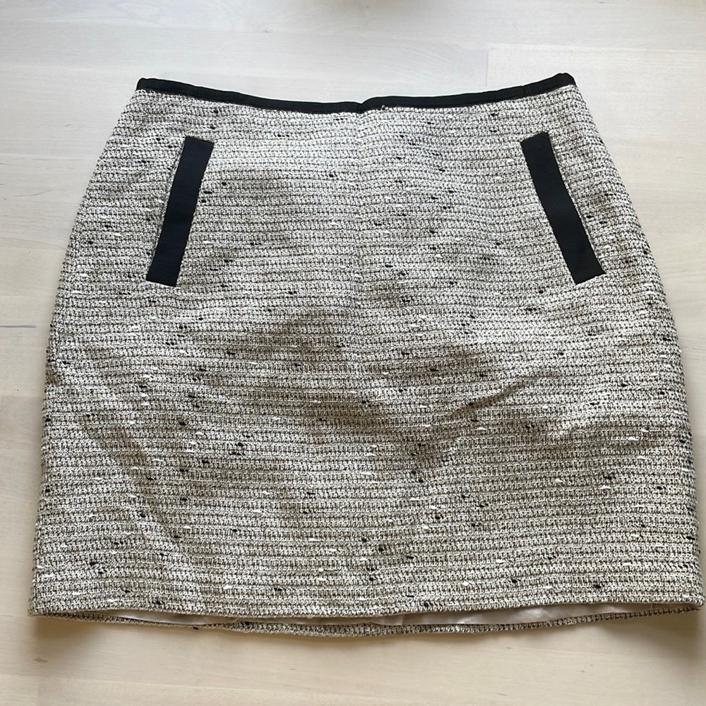 Banana republic skirt size 6